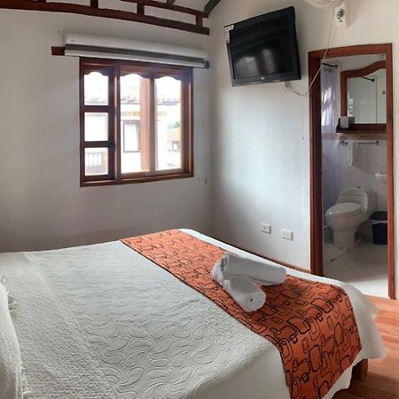 Hospederia Villa De Los Saenz Вилья-де-Лейва Экстерьер фото