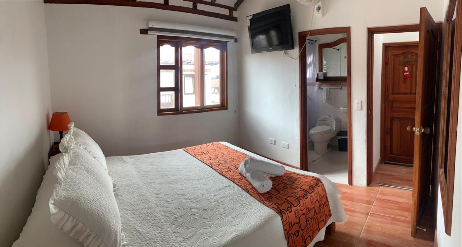 Hospederia Villa De Los Saenz Вилья-де-Лейва Экстерьер фото