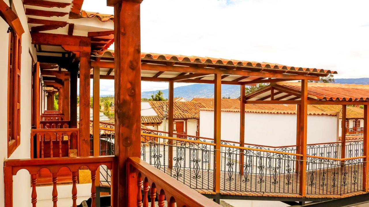 Hospederia Villa De Los Saenz Вилья-де-Лейва Экстерьер фото