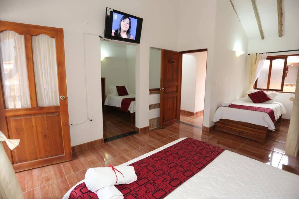 Hospederia Villa De Los Saenz Вилья-де-Лейва Экстерьер фото