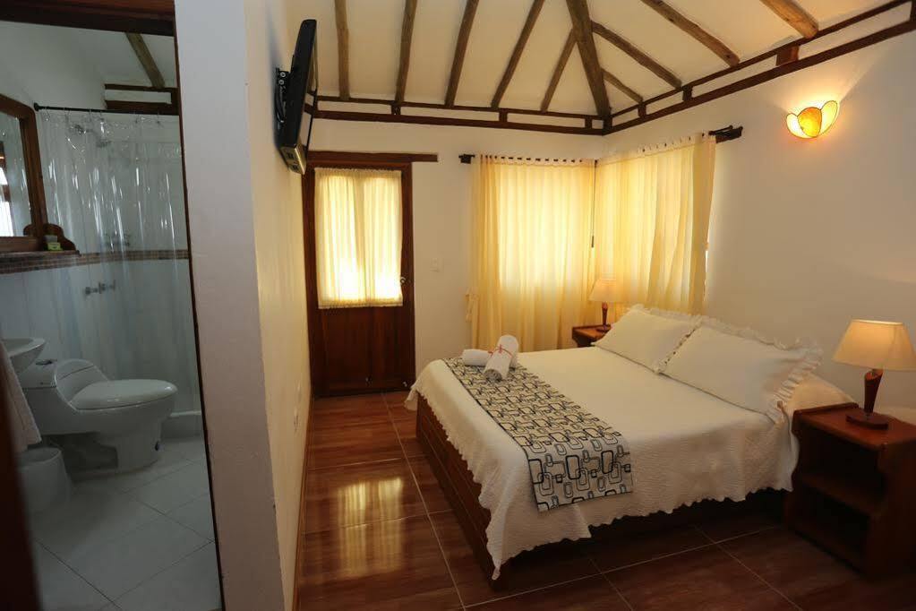 Hospederia Villa De Los Saenz Вилья-де-Лейва Экстерьер фото